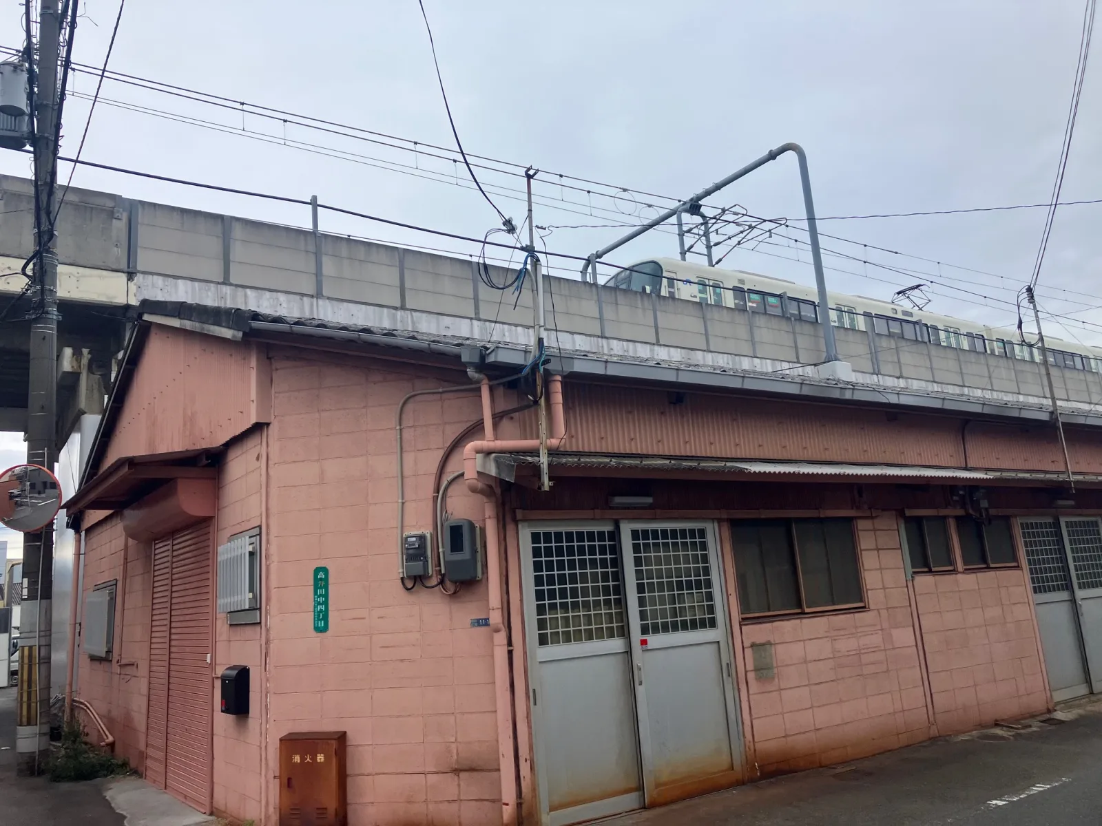 東大阪の工場街並み